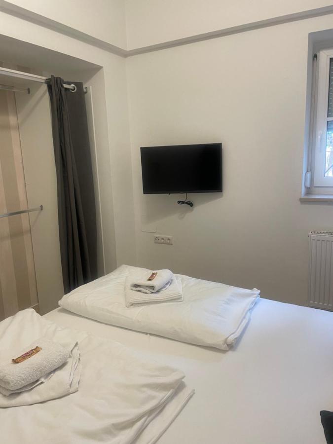 Suite 2 Нойштадт-ан-дер-Вальднааб Экстерьер фото